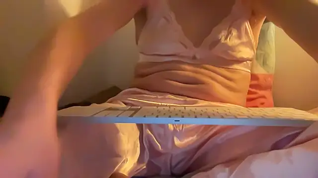 B4by Pink online show from 01-15-26, 09:07