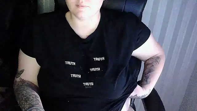 OskaAh online show from 01-15-26, 03:11