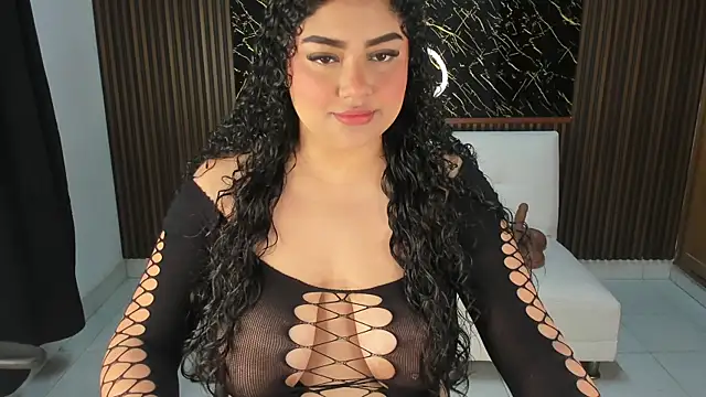 Snapshot of Karla18_ chatting on 04-27-26, 03:32 Karla18 online show from 04-27-26, 03:32