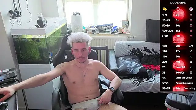 Rayzel White online show from 03-08-26, 01:04