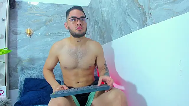 Boyka  hot  online show from 01-15-26, 04:44