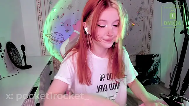 Snapshot of _PocketRocket_ chatting on 06-18-26, 12:44 PocketRocket online show from 06-18-26, 12:44