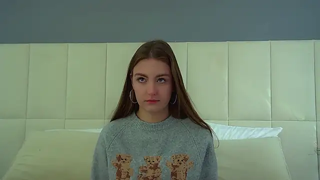 Snapshot of SofiaSarvain chatting on 02-04-26, 06:30 SofiaSarvain online show from 02-04-26, 06:30