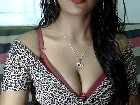 Snapshot of sexy-iram chatting on 02-26-26, 02:32 sexy-iram online show from 02-26-26, 02:32