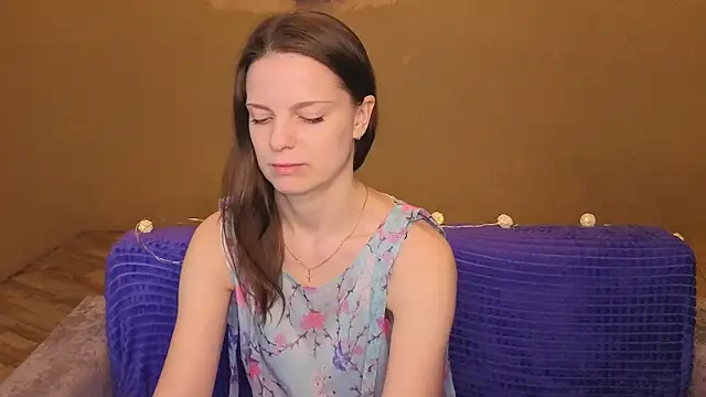 Snapshot of RoseWaulhgberg chatting on 04-09-26, 01:38 RoseWaulhgberg online show from 04-09-26, 01:38