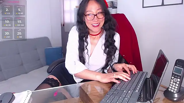 Snapshot of loretta_fraser chatting on 05-04-26, 01:07 loretta fraser online show from 05-04-26, 01:07