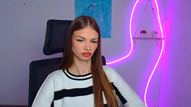 Lina Loveuu online show from 03-19-26, 12:42