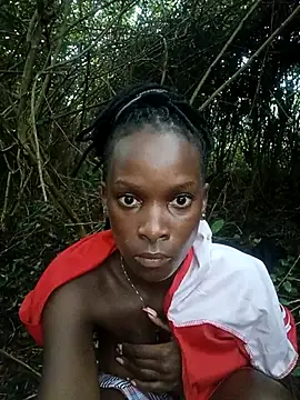 Snapshot of Pretty_Barbie0 chatting on 05-01-26, 04:06 Pretty Barbie0 online show from 05-01-26, 04:06