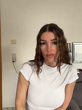 Snapshot of NovaLushhh chatting on 02-04-26, 02:45 NovaLushhh online show from 02-04-26, 02:45