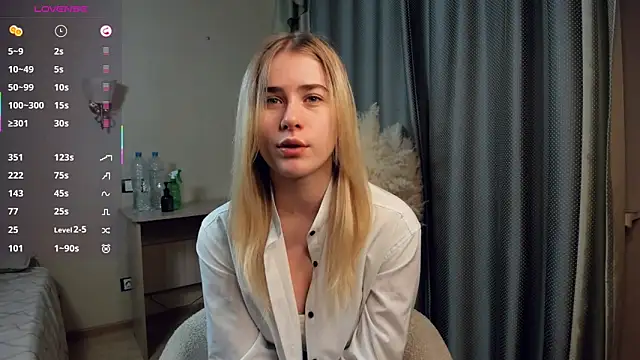 Snapshot of LuanaFincel chatting on 02-08-26, 01:09 LuanaFincel online show from 02-08-26, 01:09