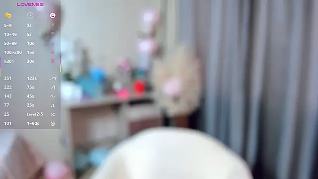 Snapshot of LuanaFincel chatting on 02-15-26, 07:51 LuanaFincel online show from 02-15-26, 07:51