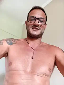 Snapshot of tio-roludo chatting on 01-15-26, 01:37 tio-roludo online show from 01-15-26, 01:37