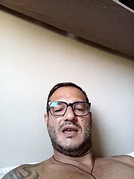 Snapshot of tio-roludo chatting on 04-24-26, 12:29 tio-roludo online show from 04-24-26, 12:29