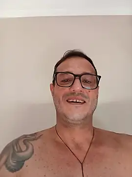 Snapshot of tio-roludo chatting on 06-27-26, 05:07 tio-roludo online show from 06-27-26, 05:07