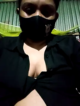 Hot queen3210 online show from 02-04-26, 02:12