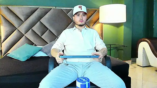 Salvattore Muller online show from 02-10-26, 06:06