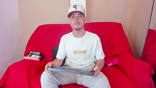 Salvattore Muller online show from 04-09-26, 05:40