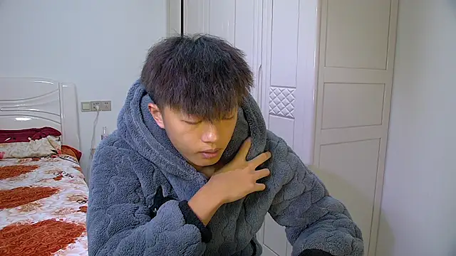 Chocolates-001 online show from 01-18-26, 10:08