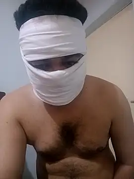 Snapshot of gujjuboysexy123 chatting on 04-28-26, 11:48 gujjuboysexy123 online show from 04-28-26, 11:48