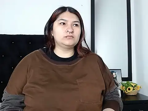 Snapshot of LauraHorny69 chatting on 02-10-26, 12:53 LauraHorny69 online show from 02-10-26, 12:53