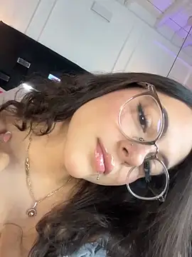 TeaseDollXXX online show from 03-24-26, 09:20