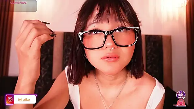 Ivi Aiko online show from 04-13-26, 11:21