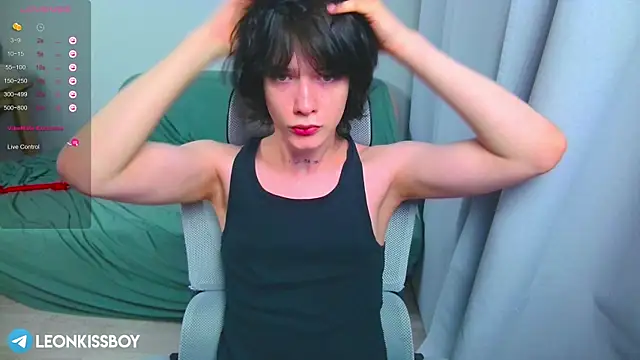 LeonBoykisser online show from 04-03-26, 04:49