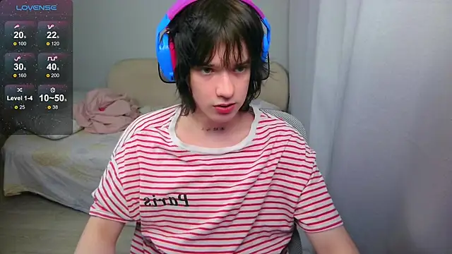 LeonBoykisser online show from 05-12-26, 04:59