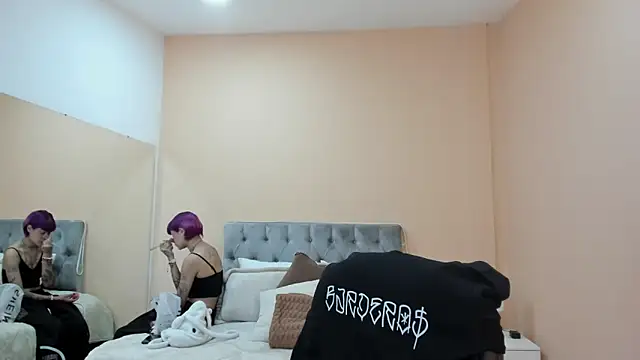 Snapshot of Bela_Craxkerr chatting on 02-12-26, 12:33 Bela Craxkerr online show from 02-12-26, 12:33