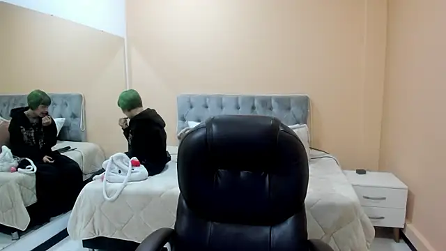 Snapshot of Bela_Craxkerr chatting on 02-25-26, 12:48 Bela Craxkerr online show from 02-25-26, 12:48