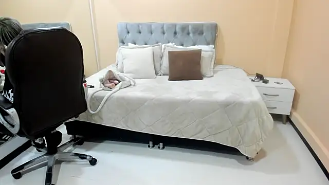 Bela Craxkerr online show from 03-15-26, 11:49