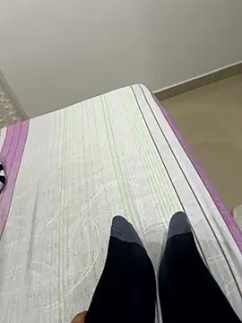 Arleymounthblack online show from 01-14-26, 04:07