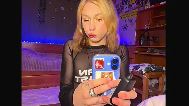 Snapshot of miss_barbie111 chatting on 02-08-26, 05:05 miss barbie111 online show from 02-08-26, 05:05