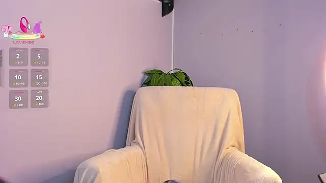 Eva Anderson online show from 04-17-26, 01:41