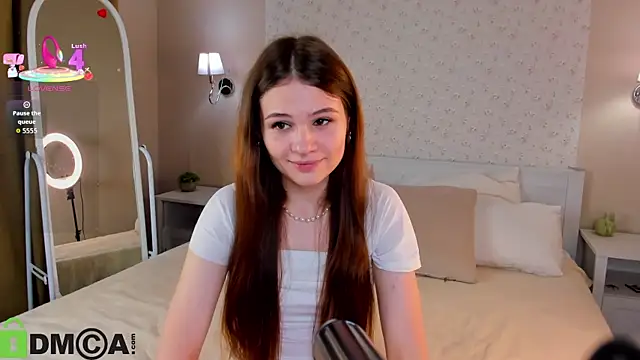 Snapshot of Eva_Anderson chatting on 06-28-26, 01:11 Eva Anderson online show from 06-28-26, 01:11