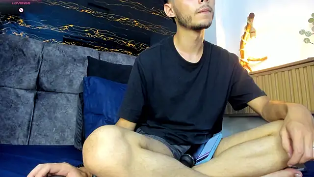 Snapshot of Alhan_Twink chatting on 01-17-26, 07:06 Alhan Twink online show from 01-17-26, 07:06