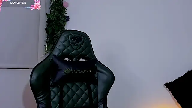 Noaah25  online show from 04-03-26, 04:54