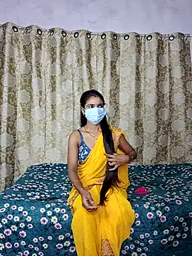 Snapshot of Forest_Queen chatting on 02-21-26, 04:19 Forest Queen online show from 02-21-26, 04:19