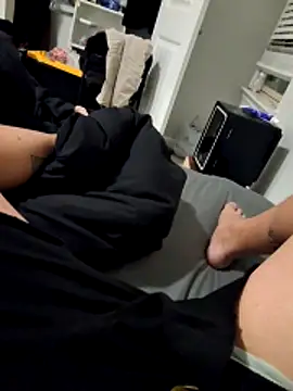 Tom32828 online show from 03-04-26, 06:30