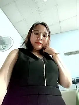 Famrita online show from 03-18-26, 01:03