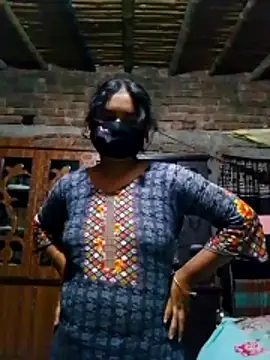 Hot Sweeti online show from 04-01-26, 01:52