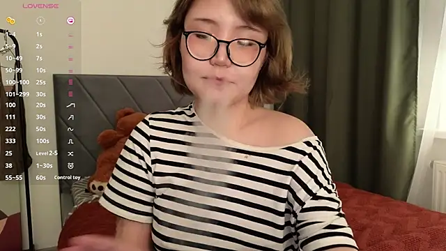 nullgirl online show from 04-05-26, 05:21