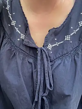 Donna9696 online show from 03-02-26, 07:15