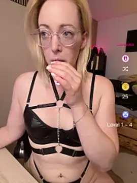 Lea-Kirsch online show from 04-27-26, 07:06