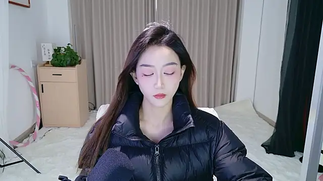 Dancing-Coco12 online show from 02-04-26, 03:56