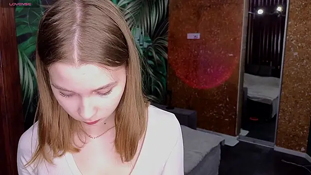 vickky shy online show from 03-12-26, 06:14