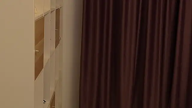 Snapshot of PearlMavie chatting on 02-25-26, 02:37 PearlMavie online show from 02-25-26, 02:37