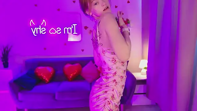 Snapshot of Lily_Mio chatting on 02-14-26, 12:46 Lily Mio online show from 02-14-26, 12:46