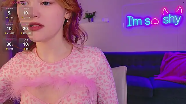 Snapshot of Lily_Mio chatting on 06-12-26, 09:25 Lily Mio online show from 06-12-26, 09:25
