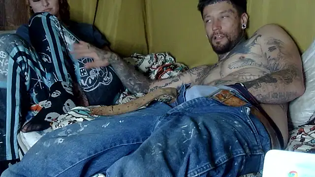 Snapshot of dreadredtedd chatting on 01-18-26, 06:28 dreadredtedd online show from 01-18-26, 06:28